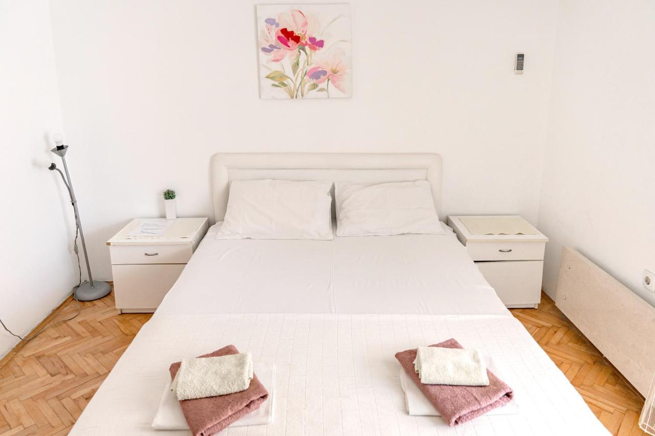 Guest House Jasna Budva Exterior foto